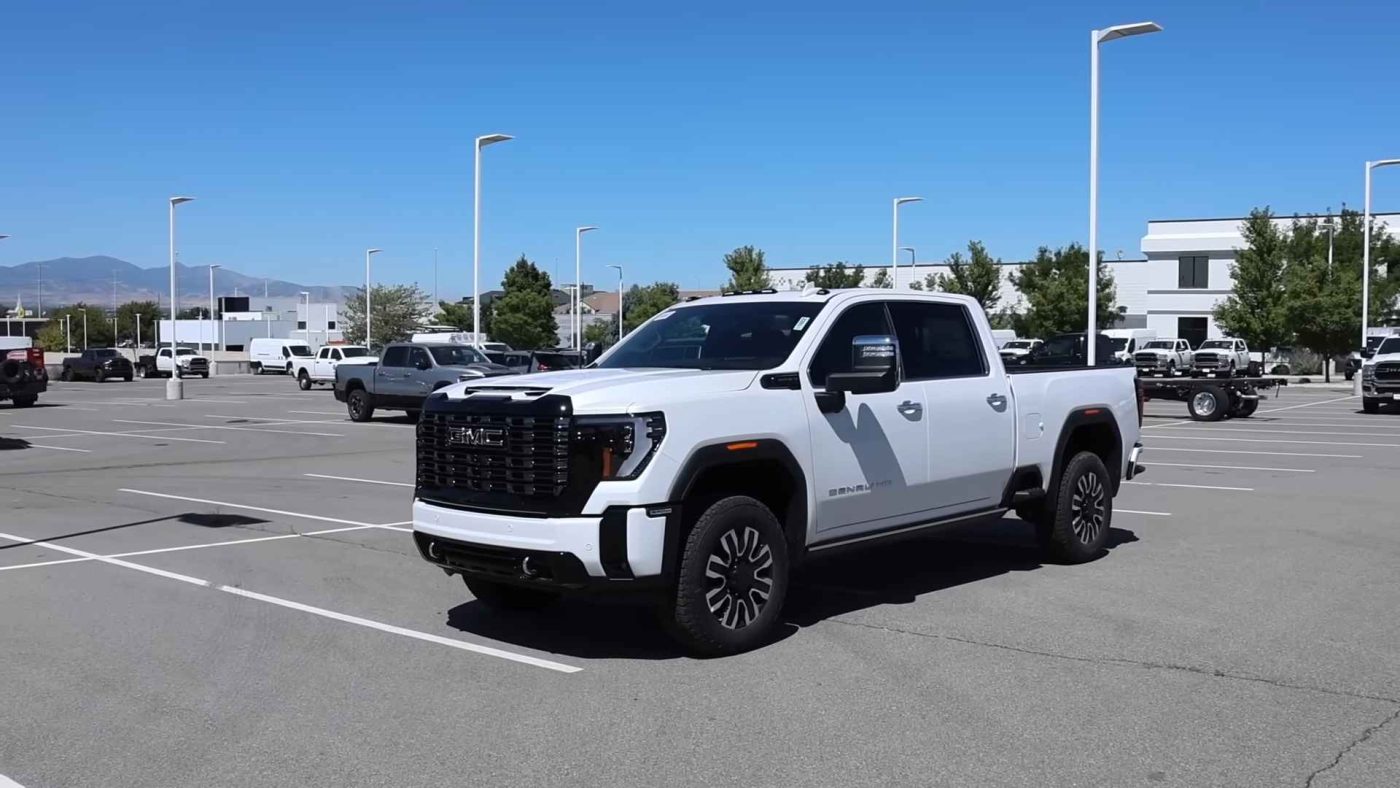 2025 GMC Sierra 3500 Denali Ultimate You Won't Believe The Changes They Made! 
https://www.minimaxxtuner.com