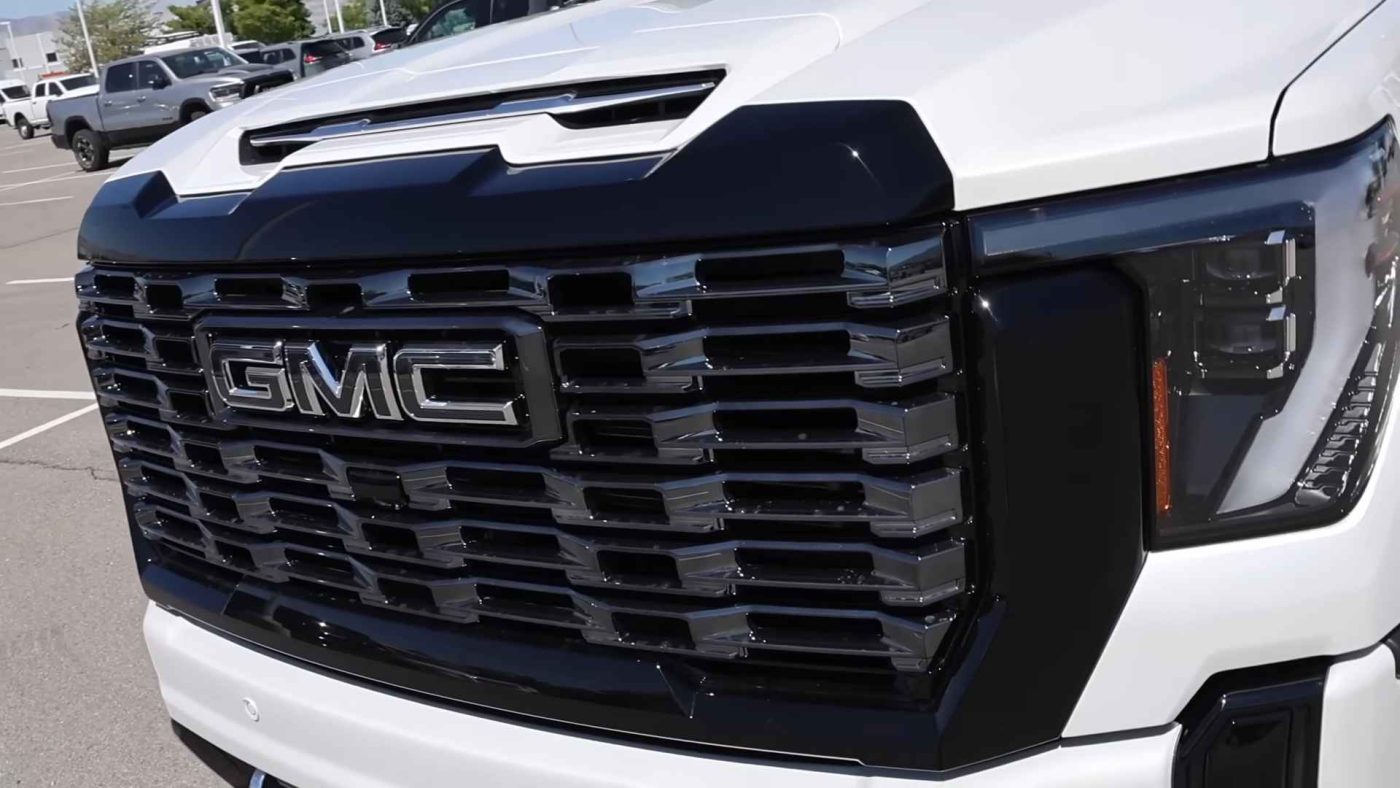 2025 GMC Sierra 3500 Denali Ultimate You Won't Believe The Changes They Made! 
https://www.minimaxxtuner.com