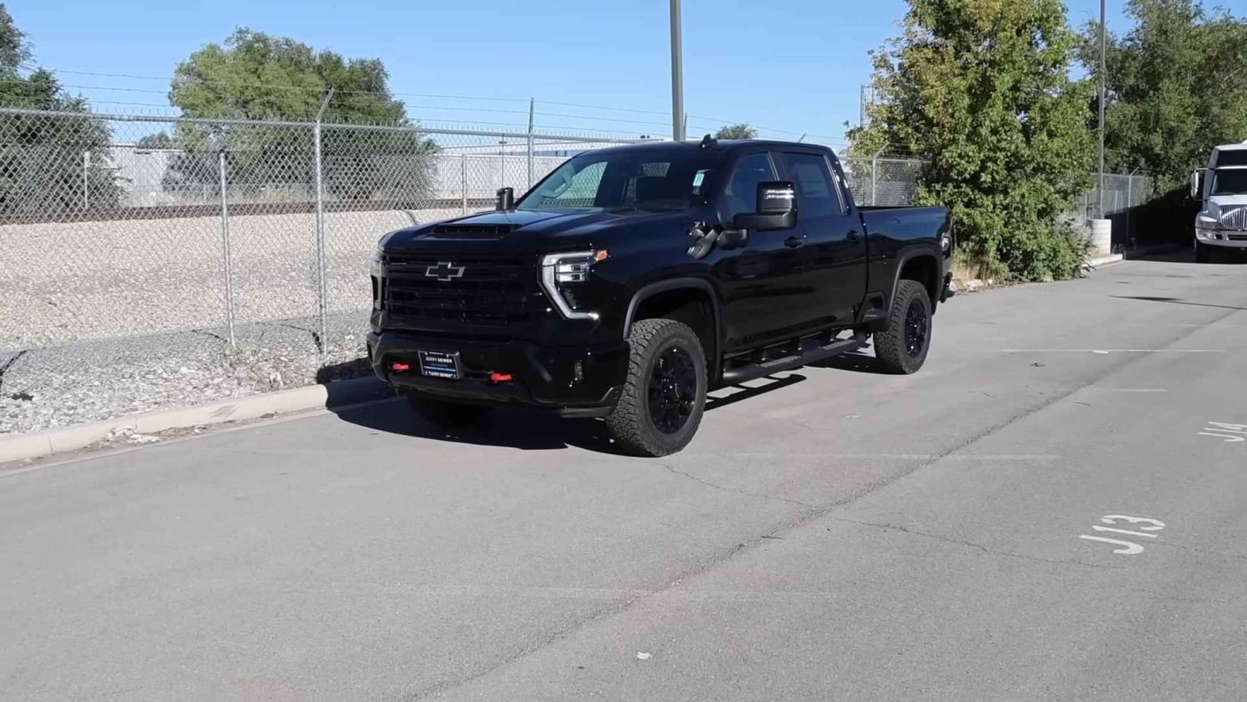 2025 Chevy Silverado 3500 LT Trail Boss I Can't Believe GM Is Offering This!!! 
https://thedpfdeleteshops.com