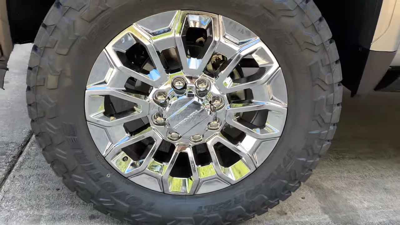 Comparing Stock vs. Upgraded 2024 GMC Denali Ultimate HD 4” Cognito Lift Kit and 37 Inch Tires 
https://thedpfdeleteshops.com